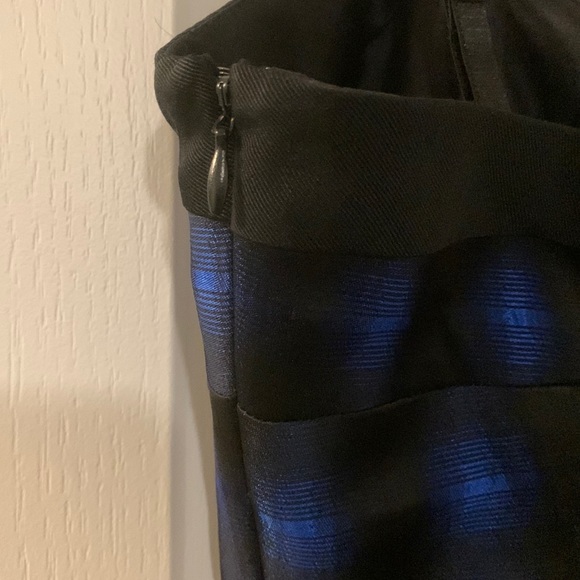 EUC silk blend Diane Von Furstenberg dress - Picture 8 of 12